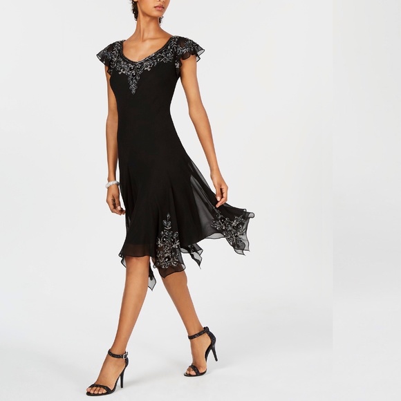 J Kara Women/'s Embellished Capelet Dress 6 Black//Mercury